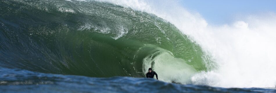 South African bodyboarder sonquers massive barreling wave at Tand.